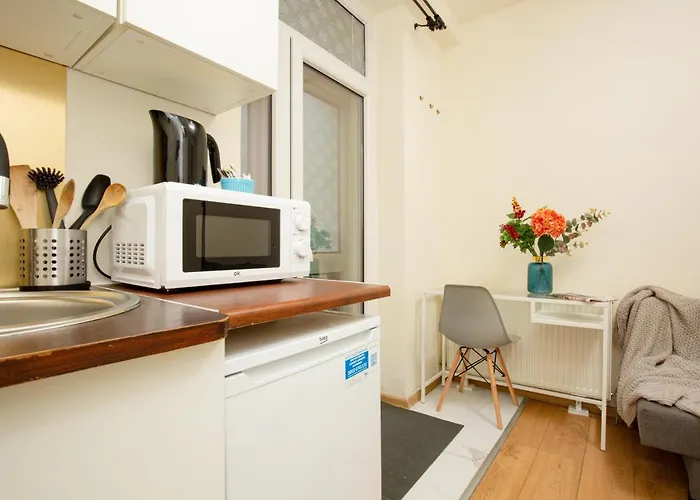 Micro Apartment Miaczynska By Noclegi Renters
