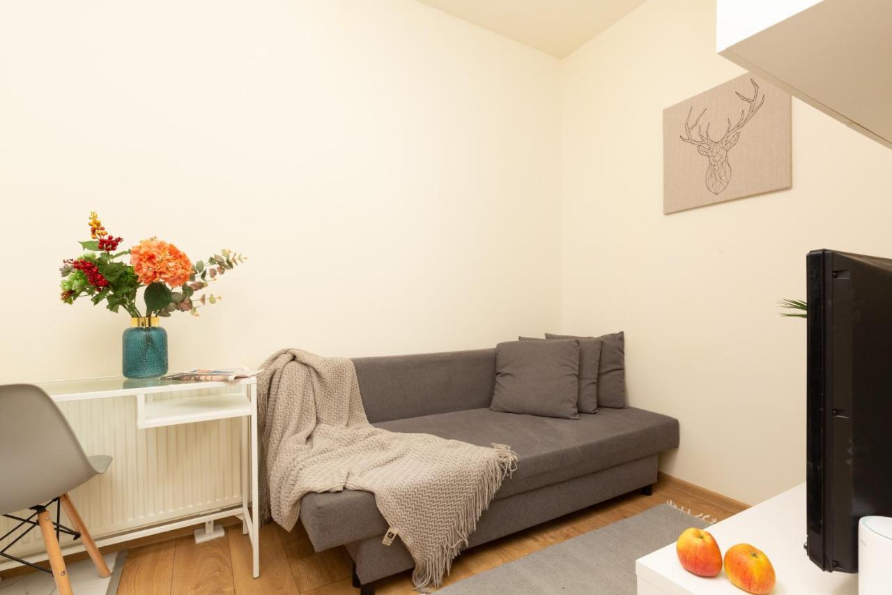 Micro Miaczynska By Renters * Warszawa